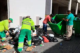 Equipos operativos realizan labores diarias de recolección en Río Abajo