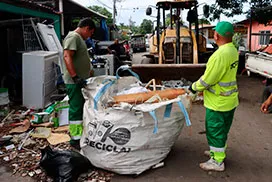 Recolección de desechos y enseres en Panamá Viejo, corregimiento de Parque Lefevre