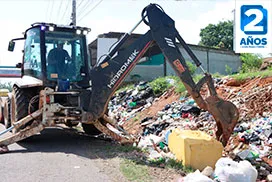 Retroexcavadora realiza recolección en Felipillo, corregimiento de Pacora
