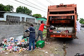Recolección de desechos en Cerro Batea, corregimiento Belisario Frías 