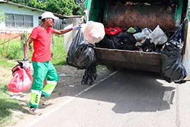 Recolección de desechos sólidos urbanos en el Sector Sur de Pantanal, corregimiento de Tocumen