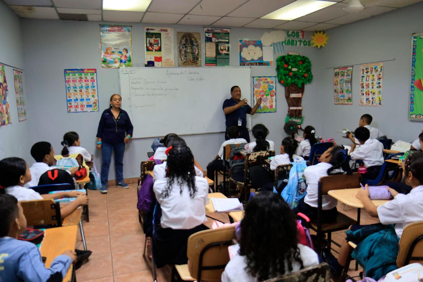 Programa Guardianes del Ambiente capacita a estudiantes de primaria en El Chorrillo y San Felipe