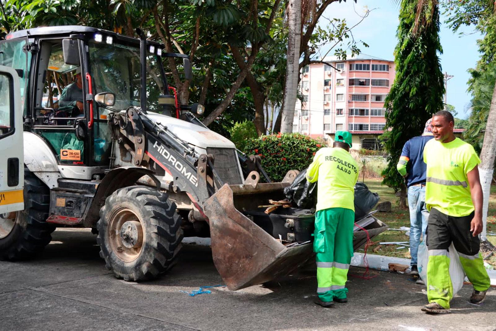 Ejecutan jornada integral de limpieza, barrido y retiro de enseres en Campo Lindbergh