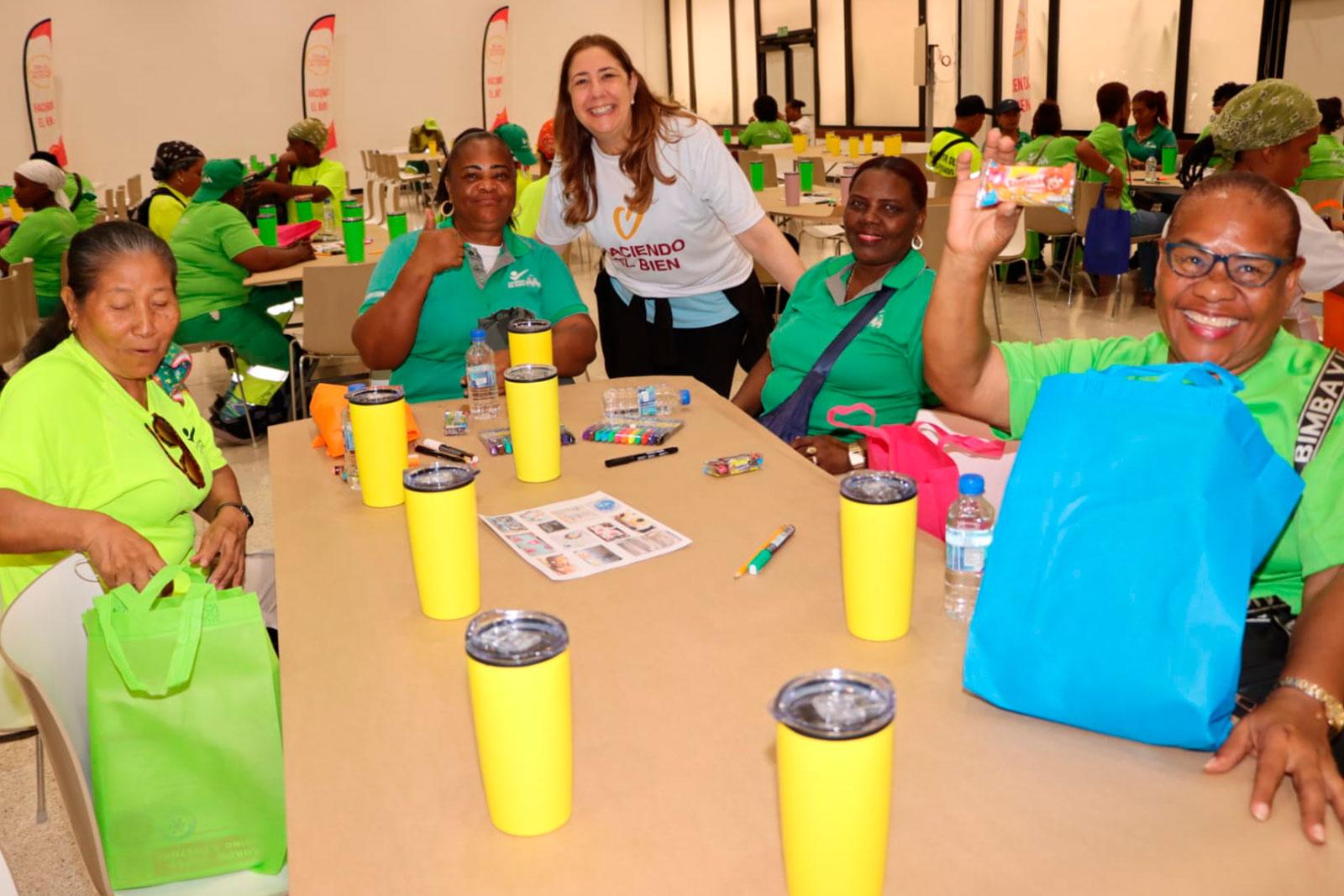 Fundación JUPA celebra el Día de las Buenas Acciones con un emotivo convivio para trabajadores de aseo en Ciudad del Saber