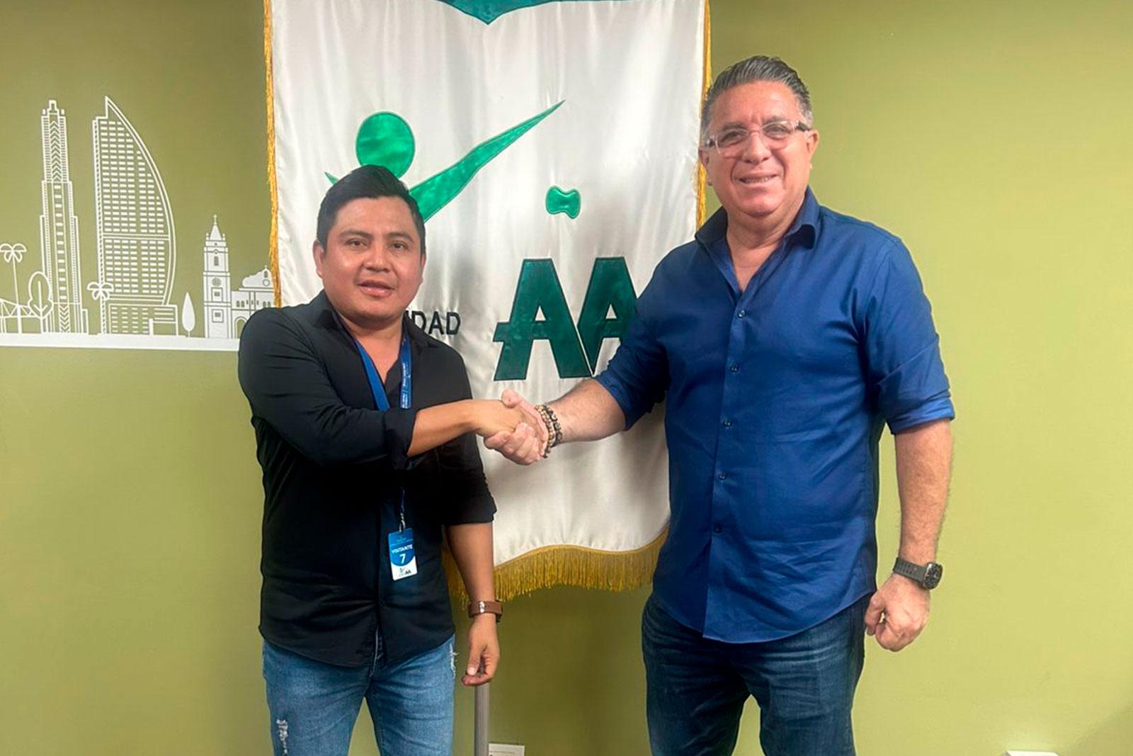 Ovil Moreno Marín y el H.R. Jimmy Díaz coordinan planes para el manejo y reciclaje de desechos en Tubualá, Guna Yala