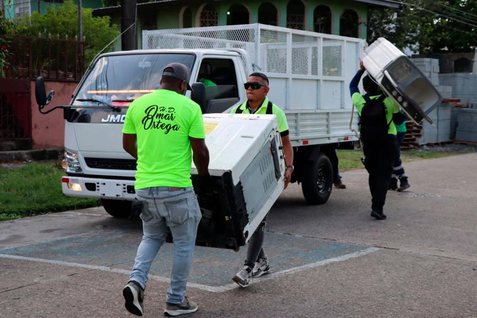 AAUD y Junta Comunal de Belisario Frías ejecutan operativo integral de limpieza en San Miguelito