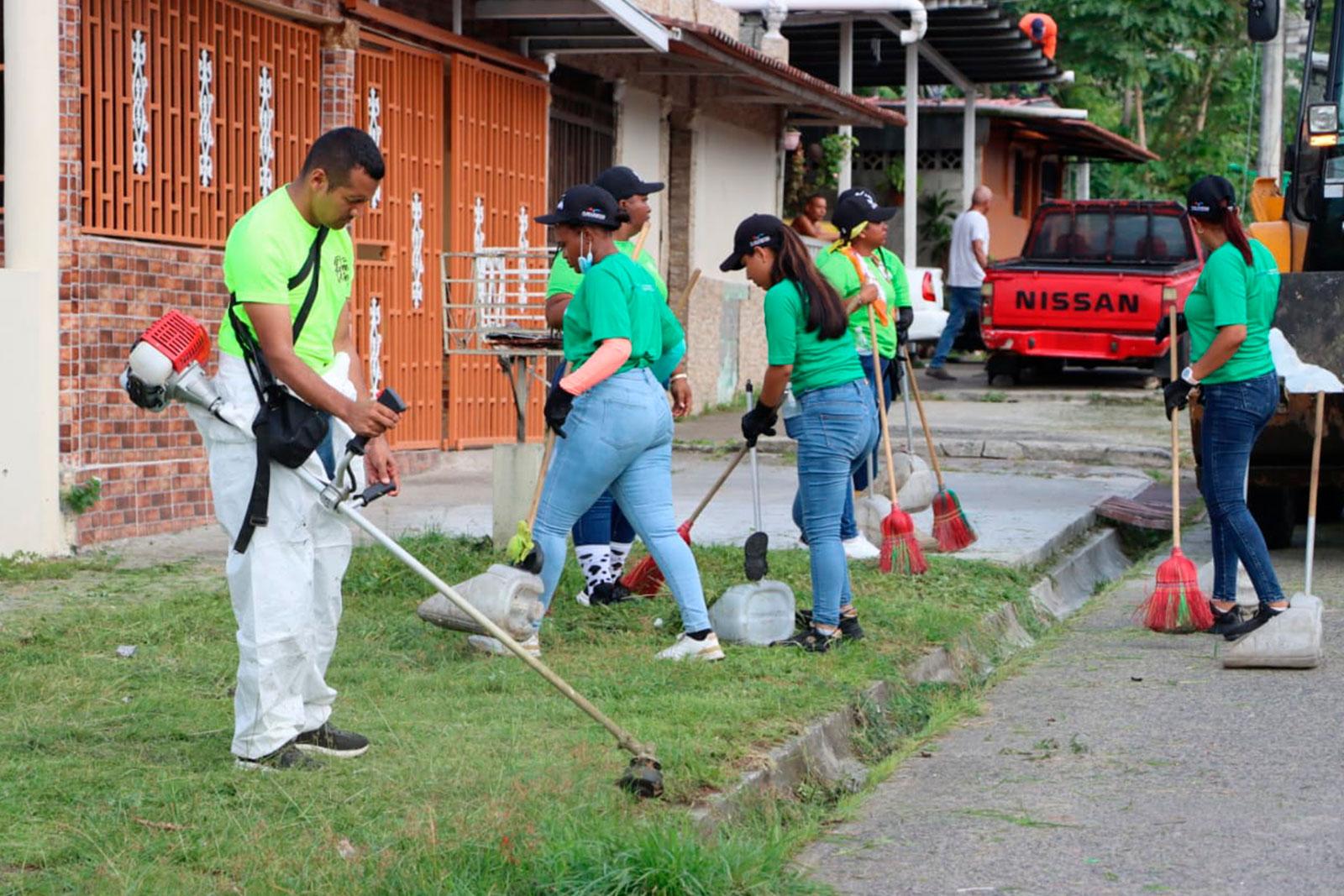 AAUD y Junta Comunal de Belisario Frías ejecutan operativo integral de limpieza en San Miguelito