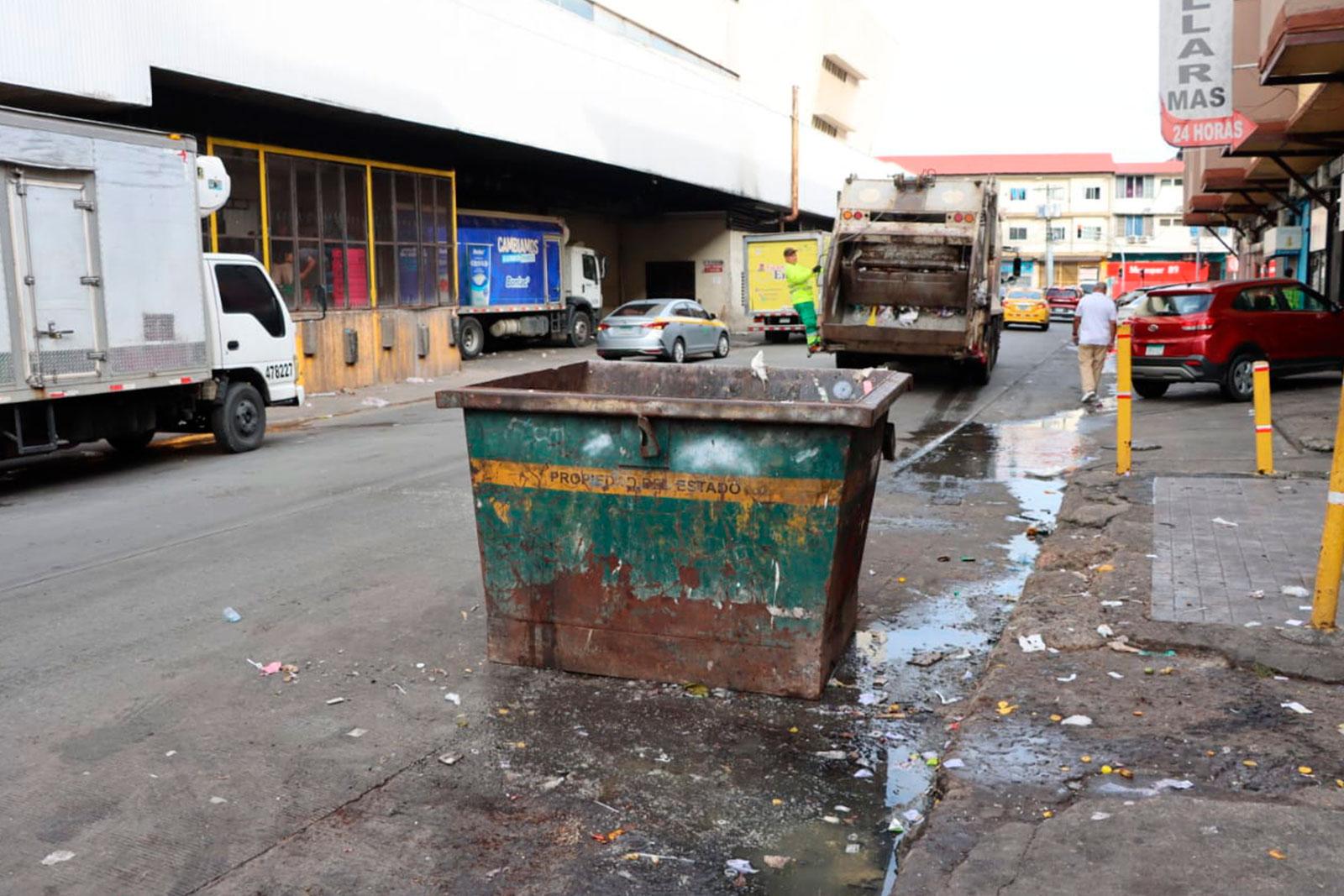 Después del operativo de limpieza y barrido de calles en Calle 29 y La Cuchilla de Calidonia