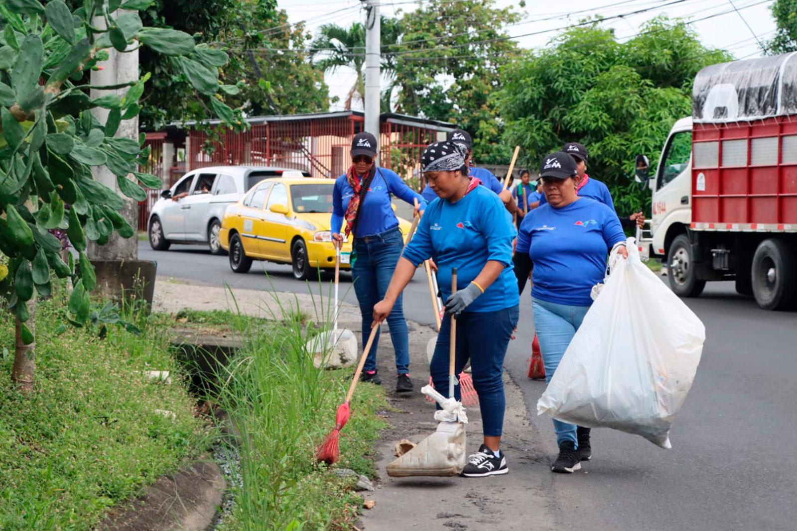Barrido en el área de San Isidro, corregimiento Omar Torrijos