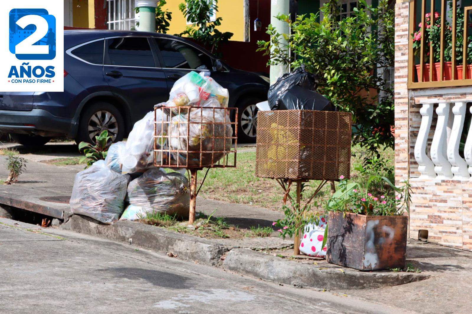 Intervienen puntos críticos de basura en Villa Zaita, Ernesto Córdoba Campos