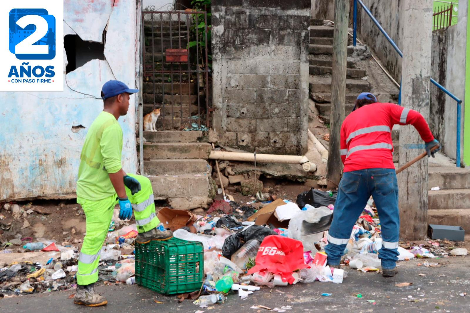 Limpieza en punto crítico en Calle K en San Miguelito