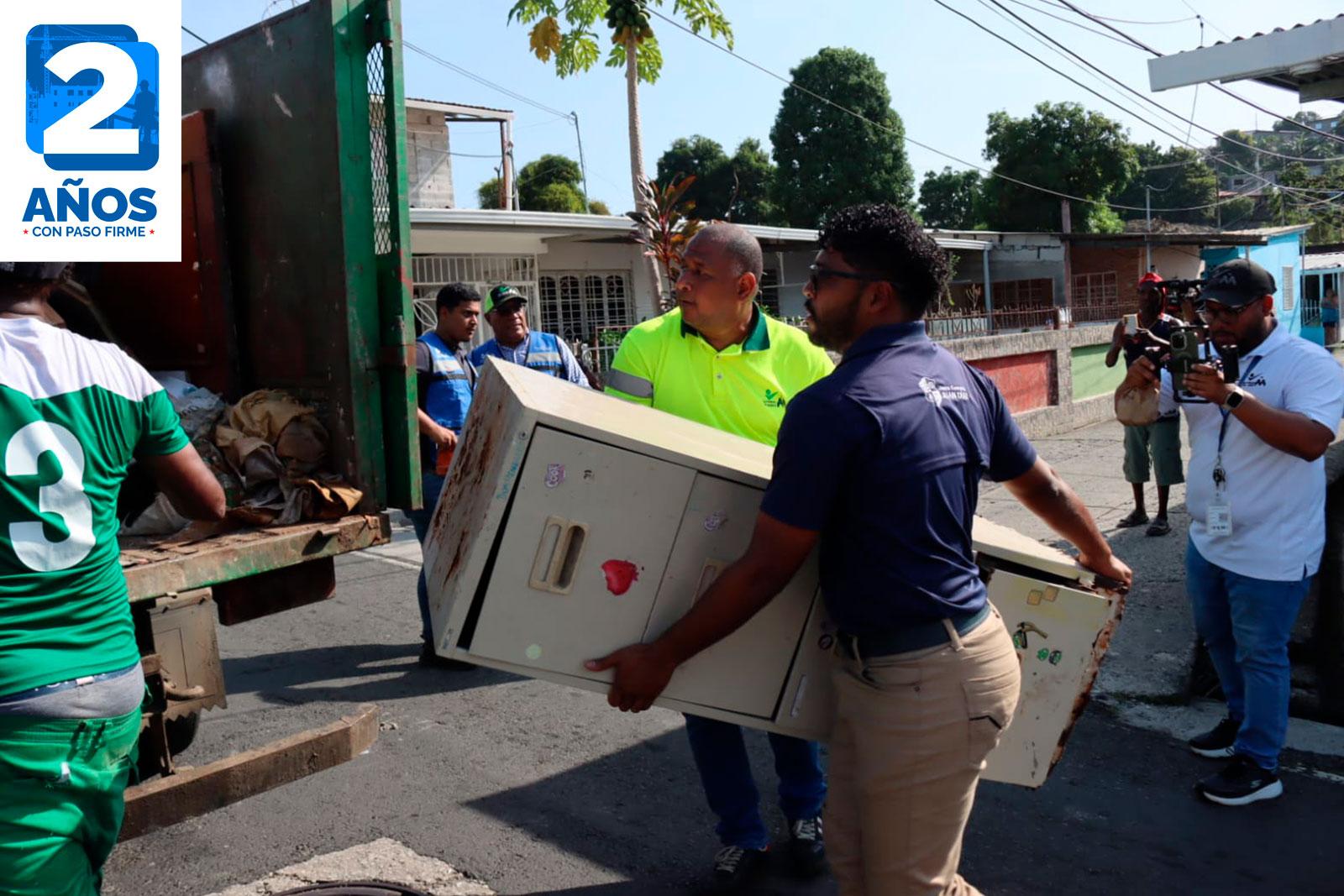 Operativo de limpieza en el Completo de San cristobal, corrgimiento de Juan Diaz