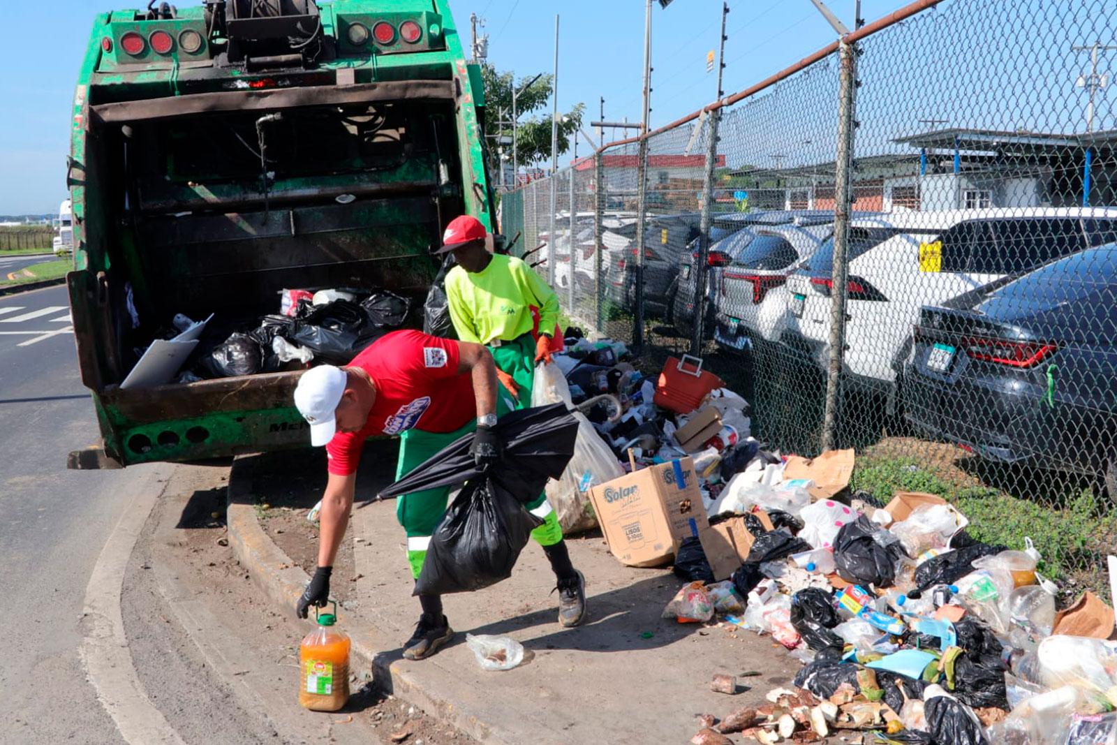 Recolección de desechos en el Sector Sur en el corregimiento de Tocumen