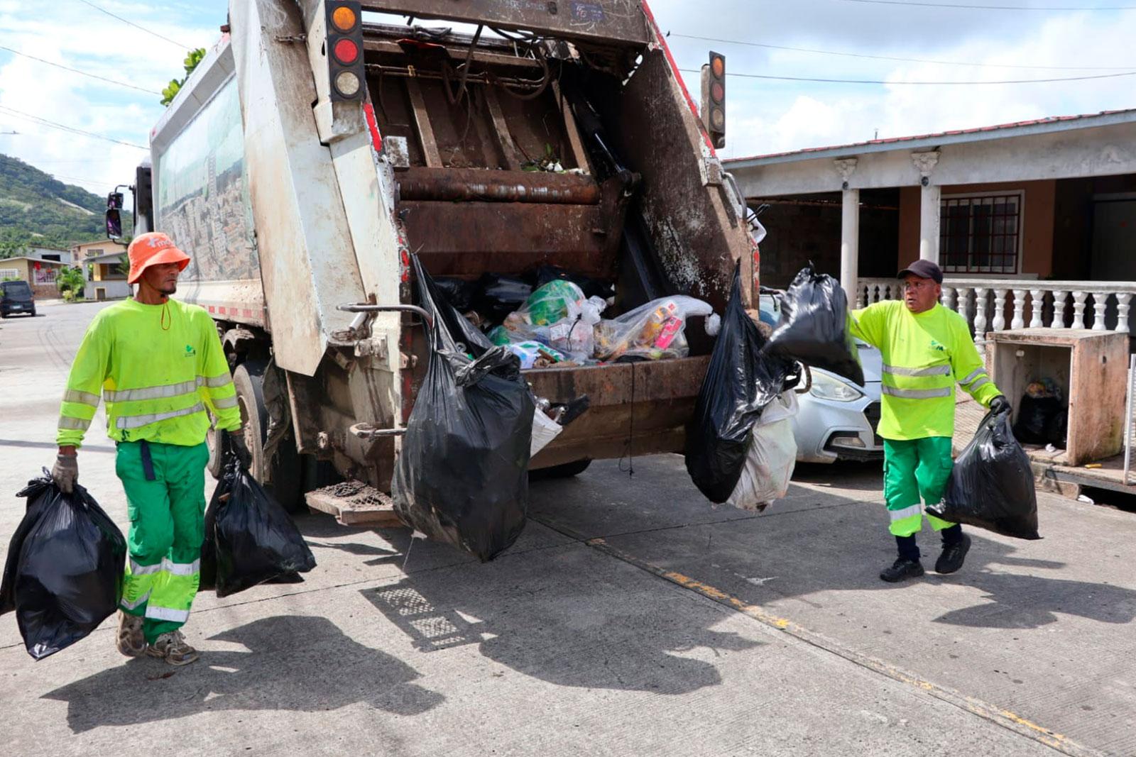 Prosiguen las labores de recolección de desechos en Praderas del Norte, corregimiento Las Cumbres